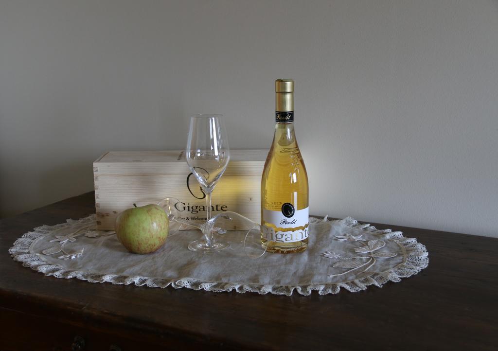 Gigante Wine & Welcome Corno di Rosazzo Eksteriør billede